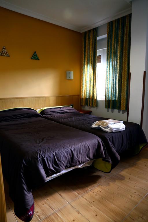 Hostal Muralla ปลาเซนเซีย ภายนอก รูปภาพ
