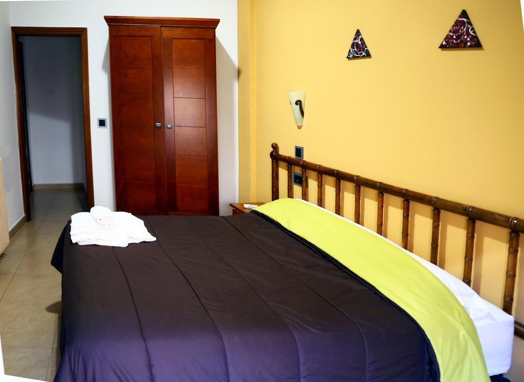 Hostal Muralla ปลาเซนเซีย ภายนอก รูปภาพ