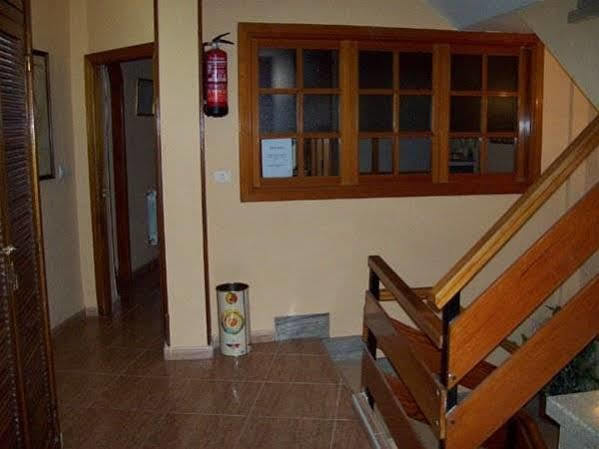 Hostal Muralla ปลาเซนเซีย ภายนอก รูปภาพ